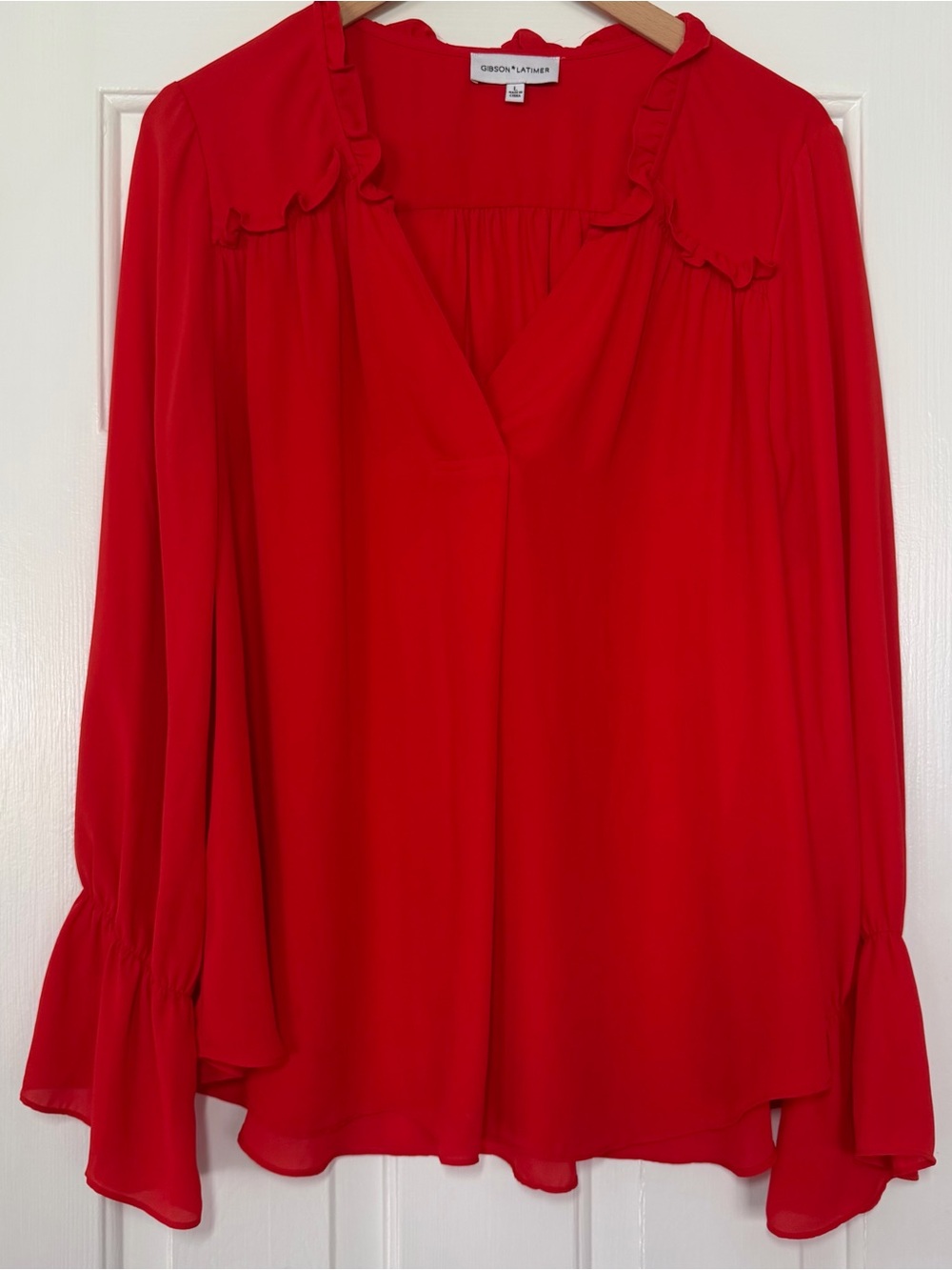 Gibson & Latimer Orange Red Ruffle Blouse Size L Flowy Bell Sleeve V-Neck Top